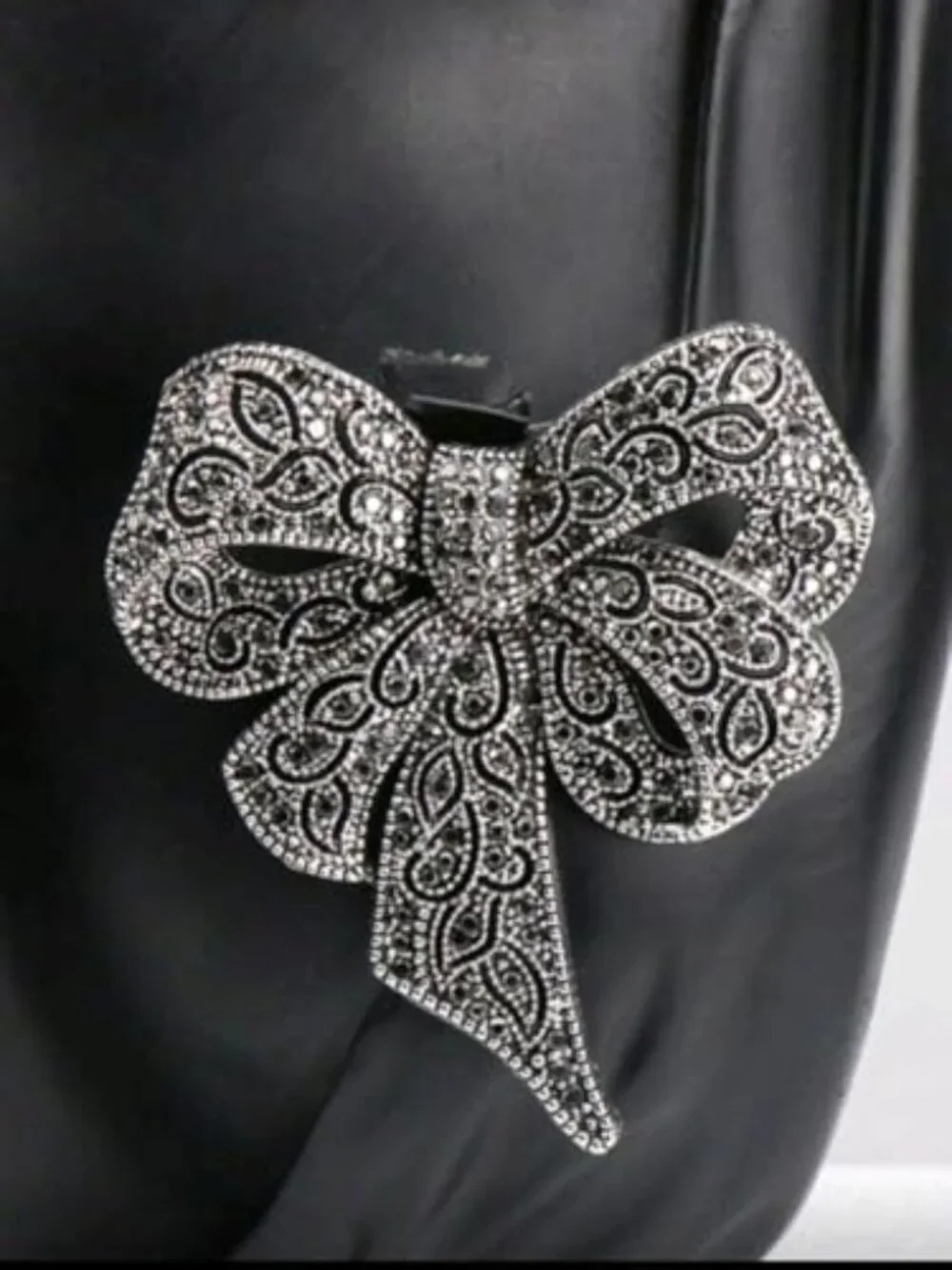 Vintage Style Crystal Bow Brooch Pin, Antique Silver, Rhinestone‎ Encrusted, Art